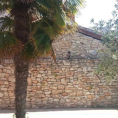 شقة Matulic زادار